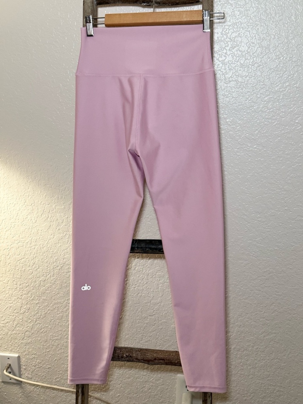 ALO Yoga  Dusty Pink High-Rise Leggings